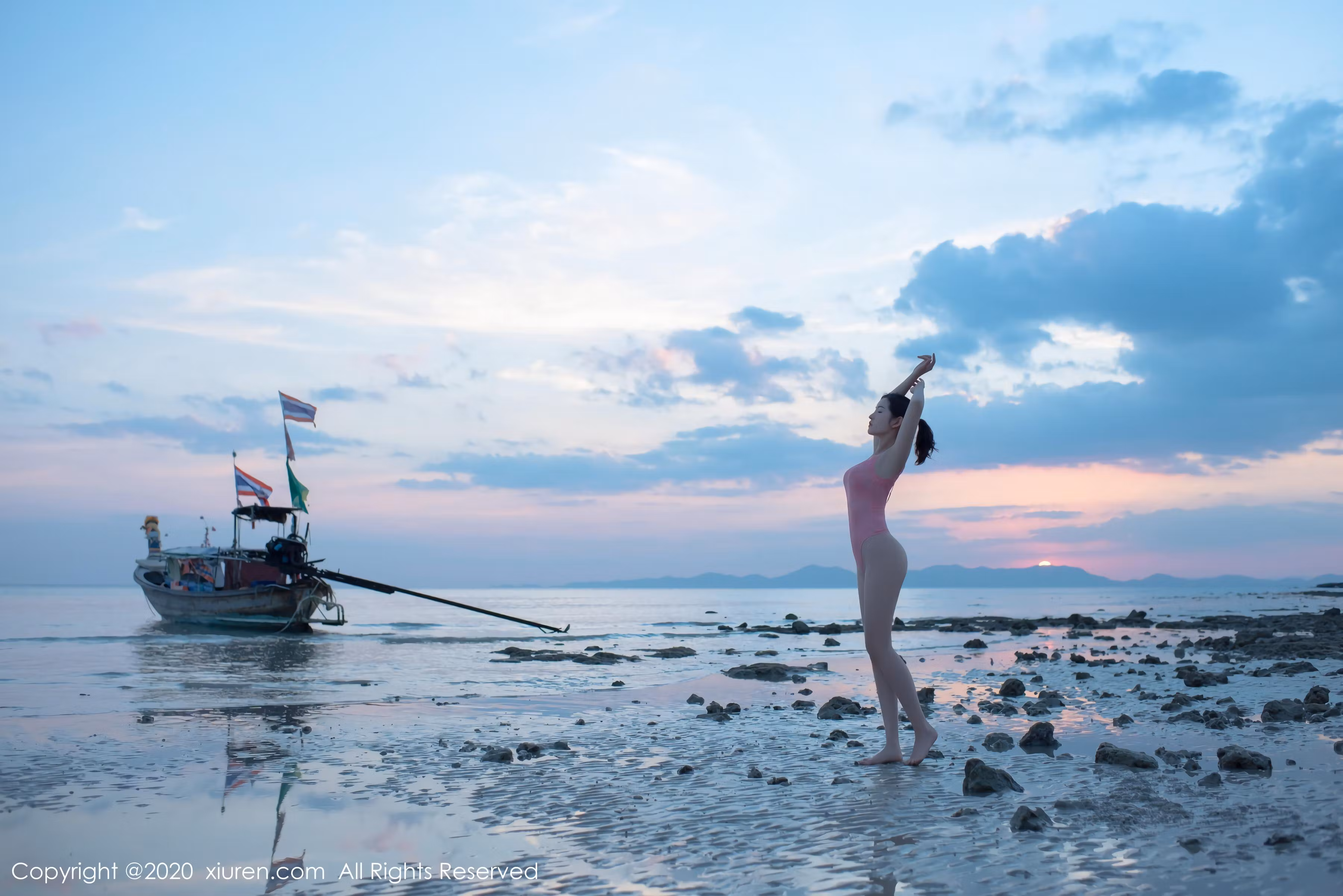 白嫩美腿玉足